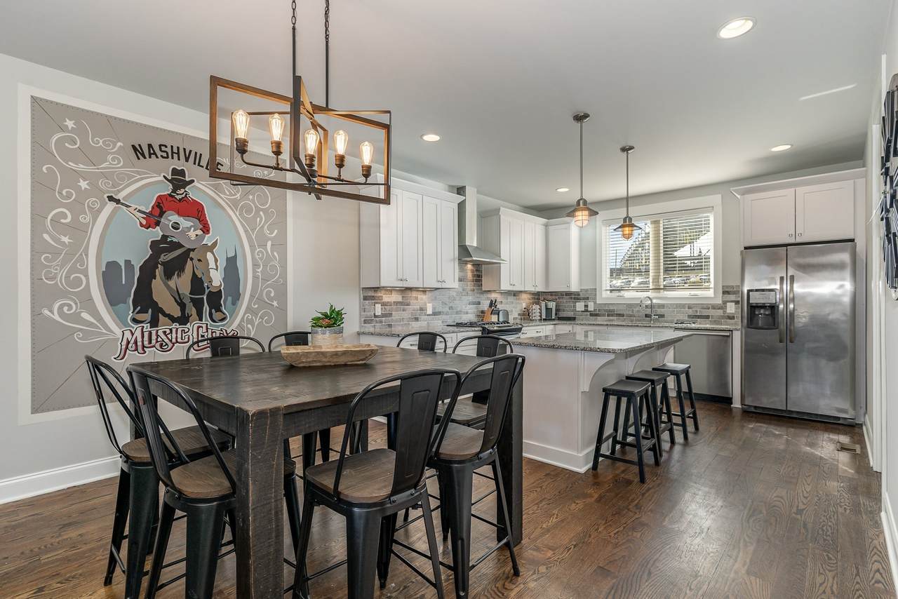 505 Wedgewood Ave - Photo 1