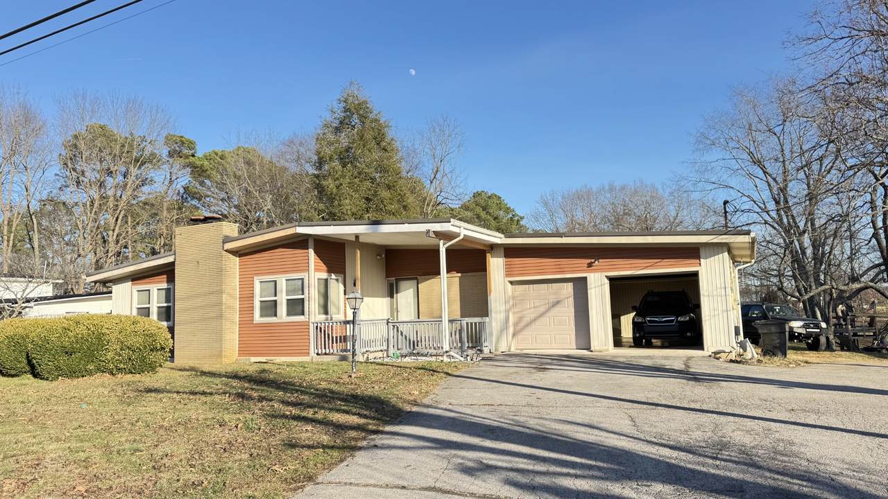 162 Pembroke Oak Grove Rd - Photo 1