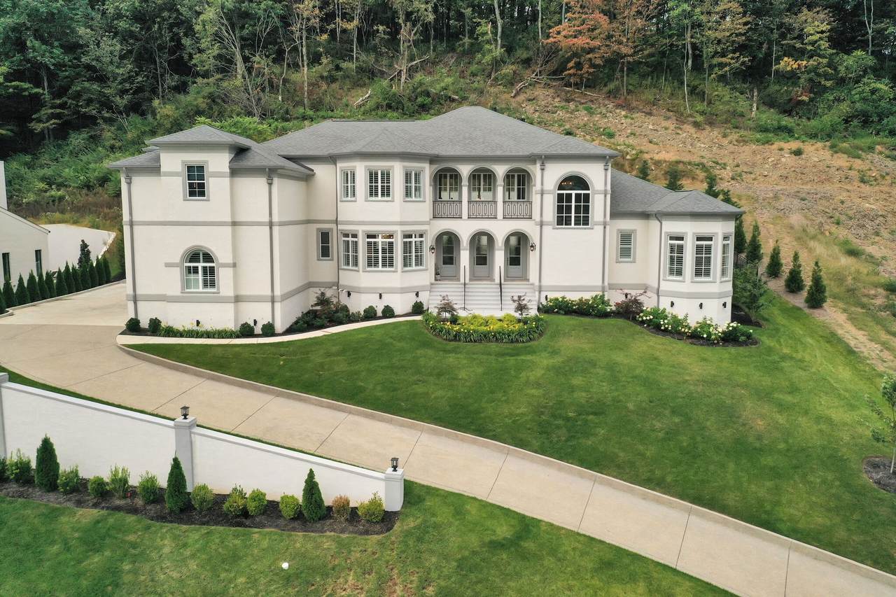 1065 Stockett Dr - Photo 1