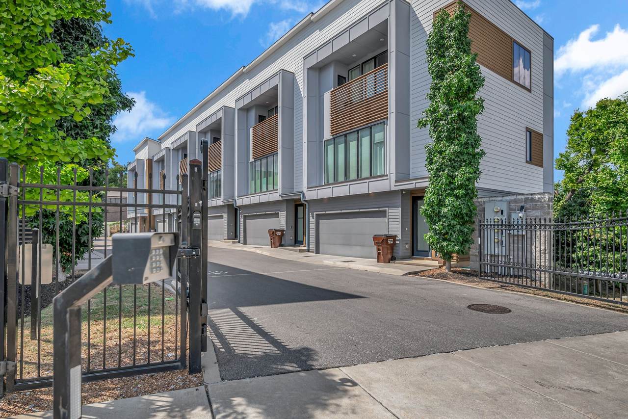 227 Oceola Ave - Photo 1