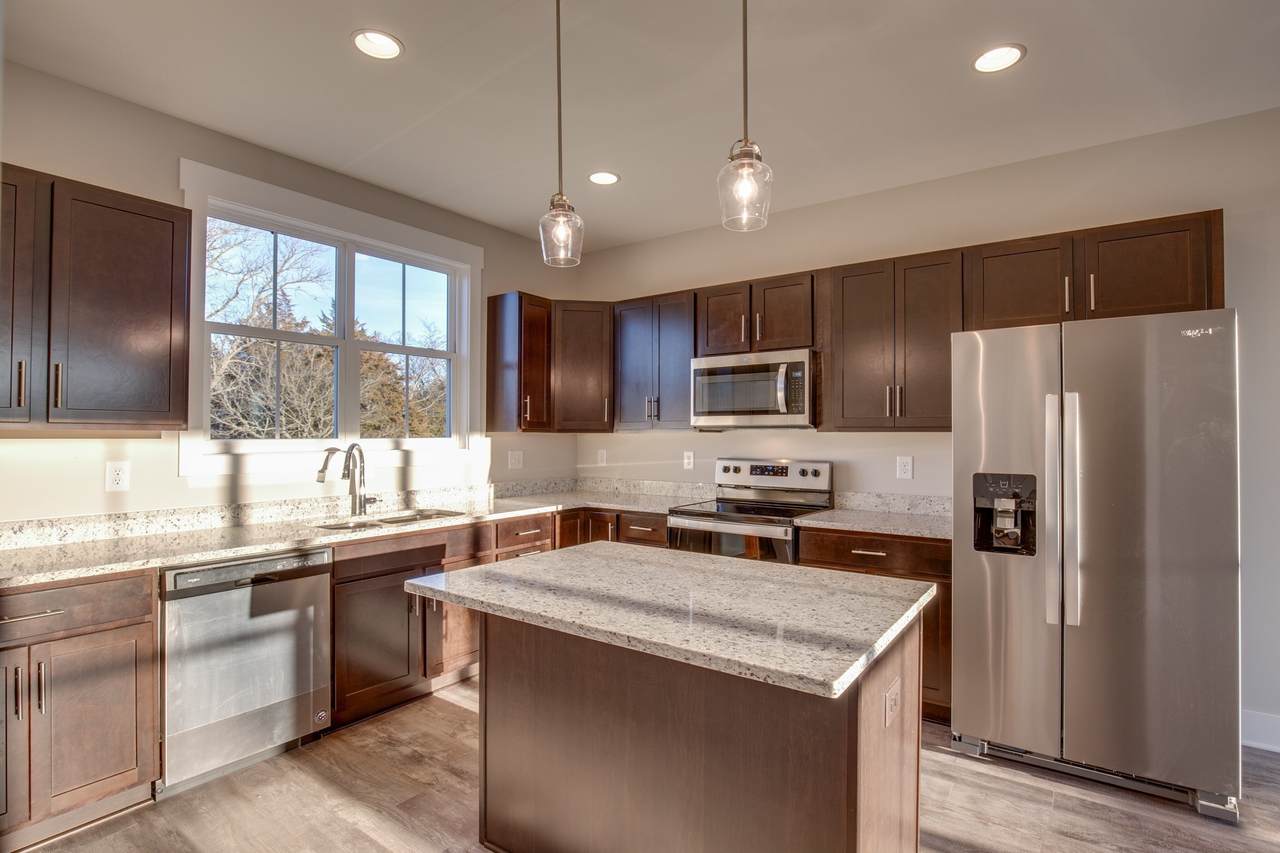 503 Harper Lndg - Photo 1