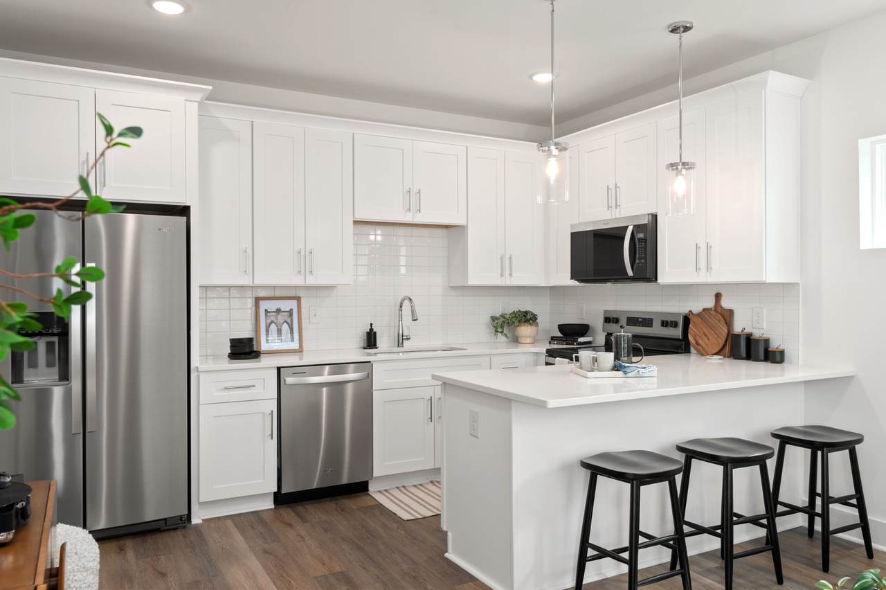 318 Mulberry Terrace - Photo 1