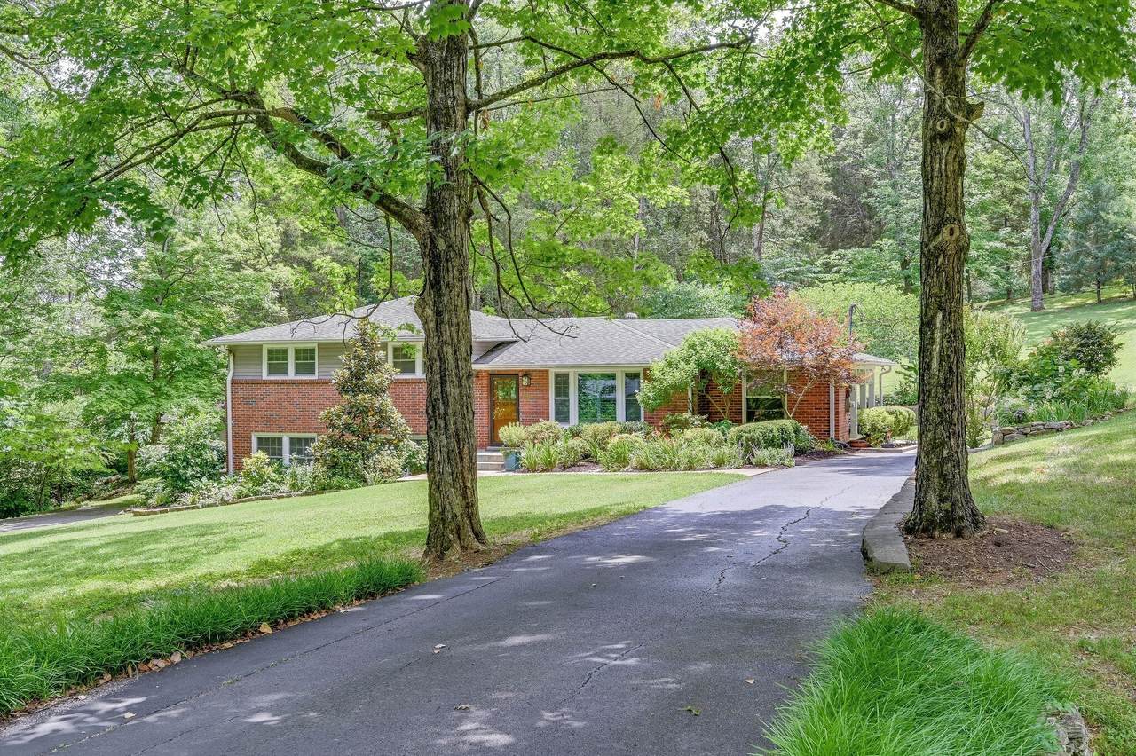 682 Shawnee Dr - Photo 1