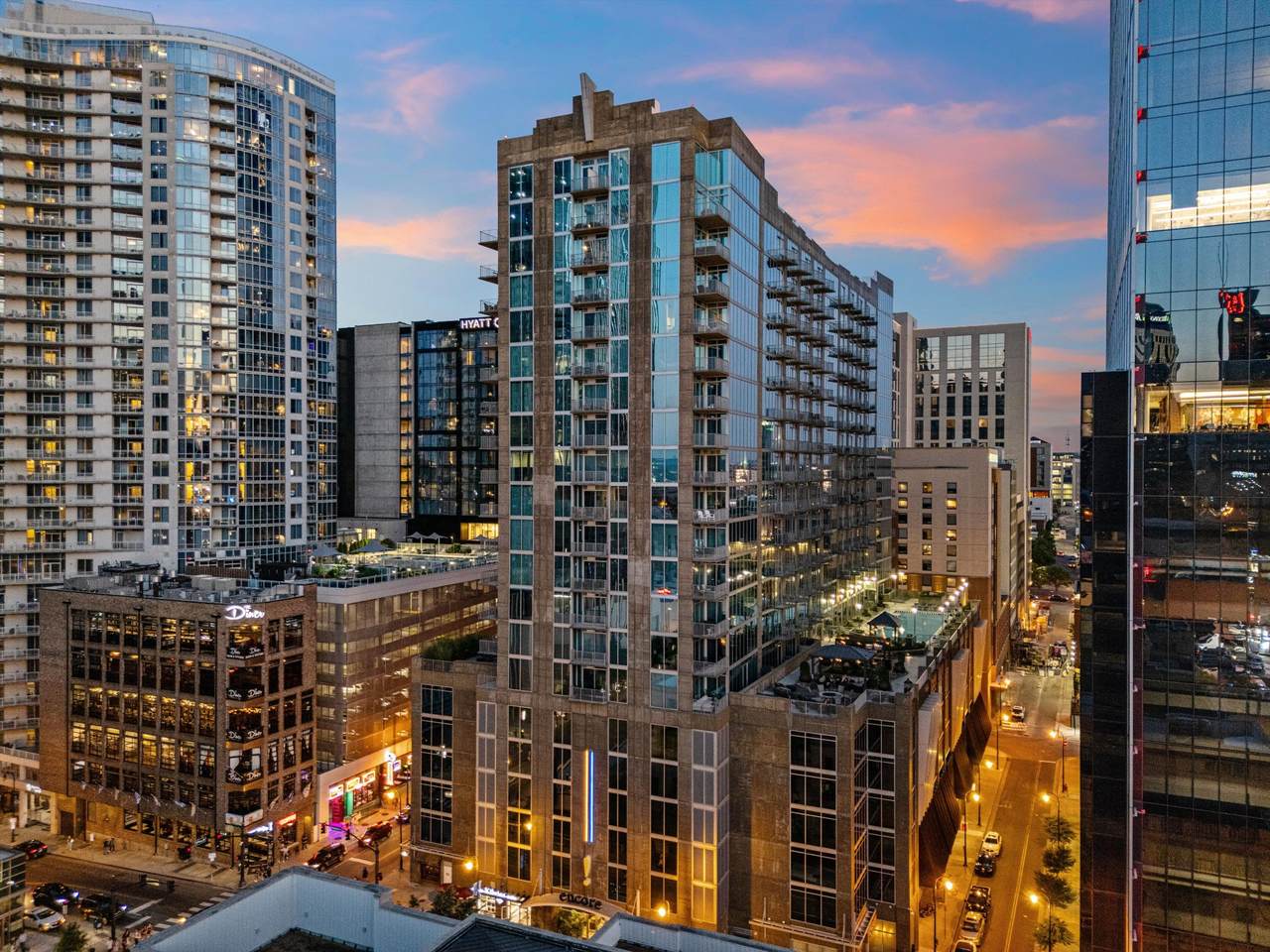 301 Demonbreun St - Photo 1