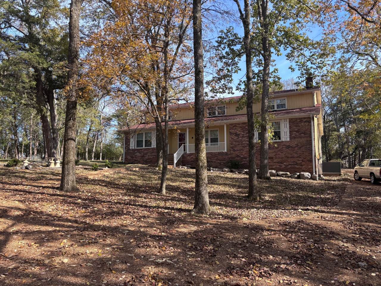 161 Country Club Dr - Photo 1