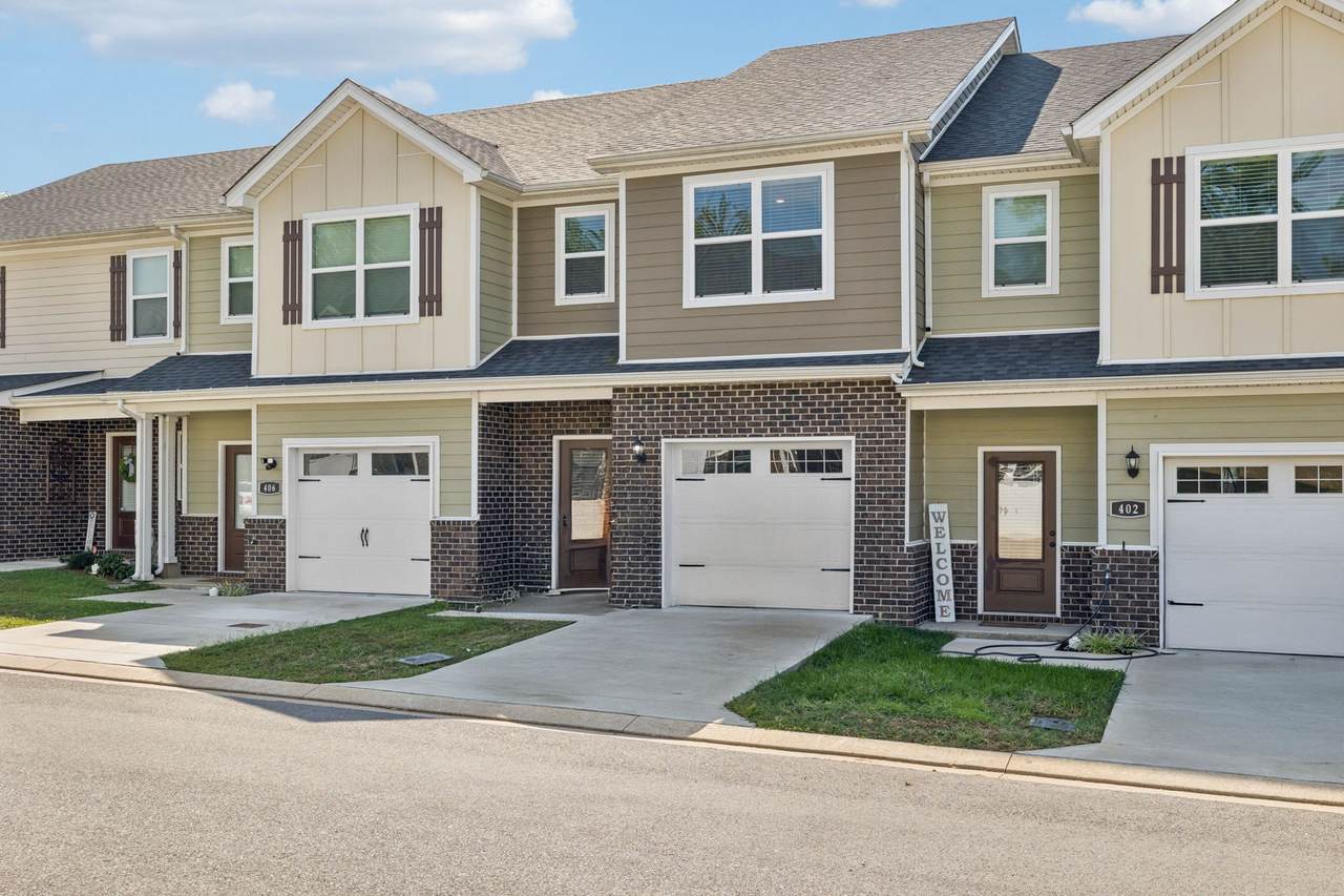 404 Masters Way - Photo 1