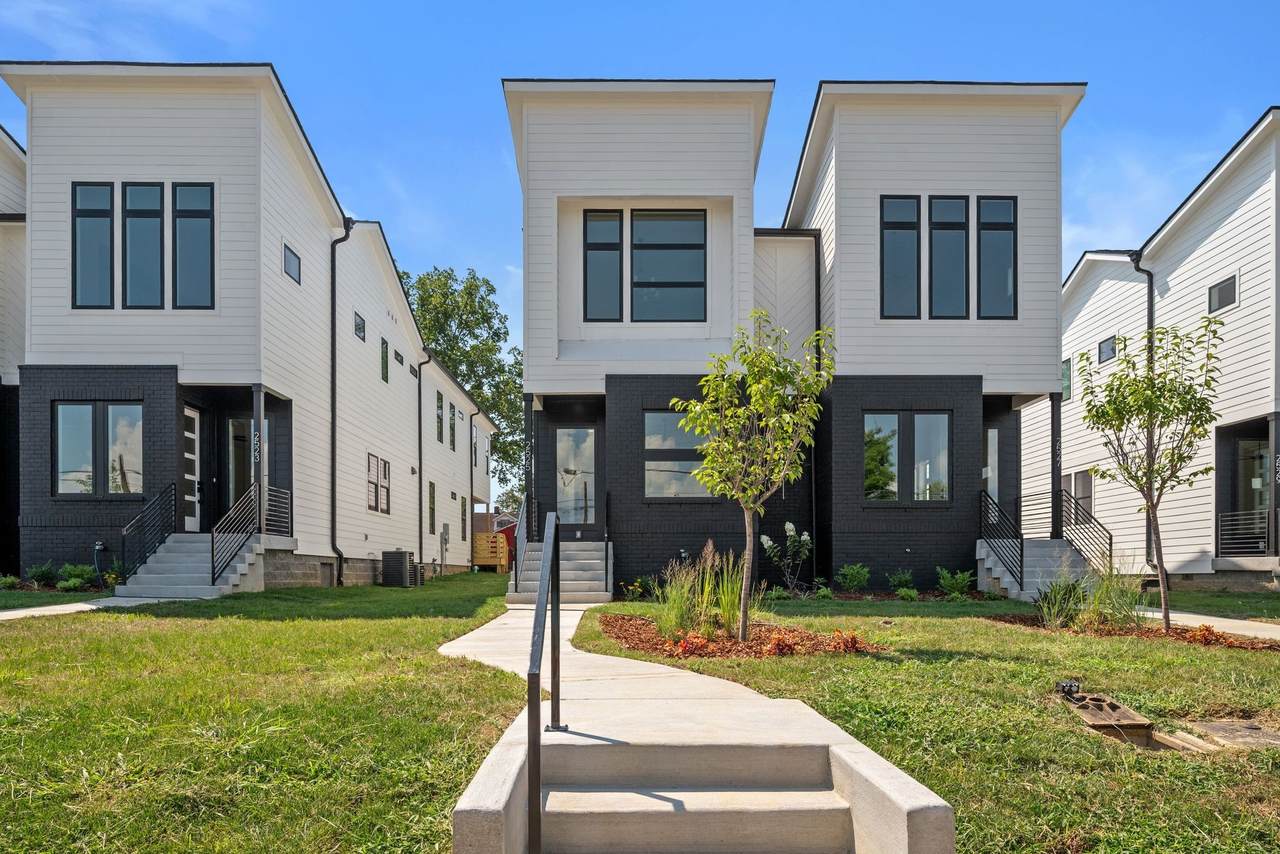 2521 W Heiman St - Photo 1