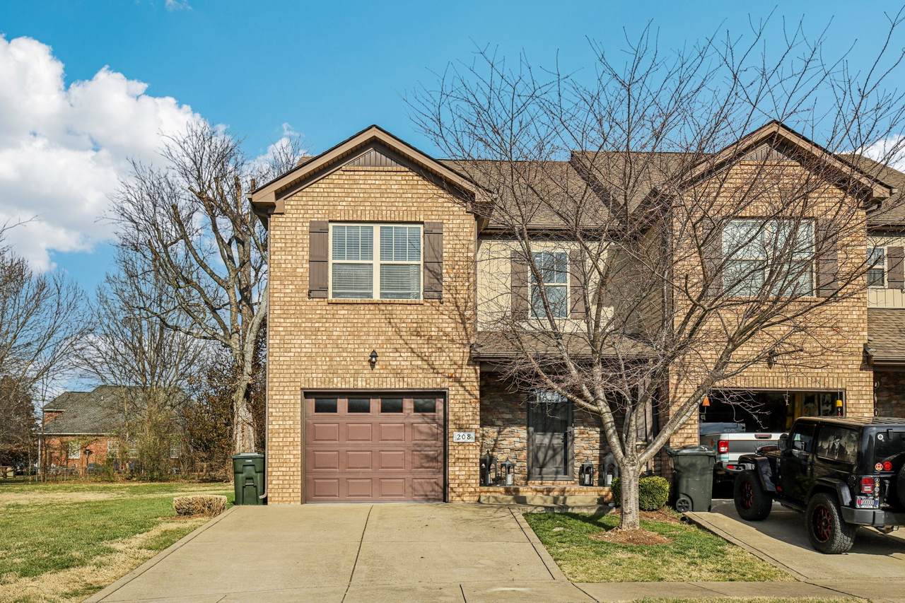 208 Saxony Way - Photo 1