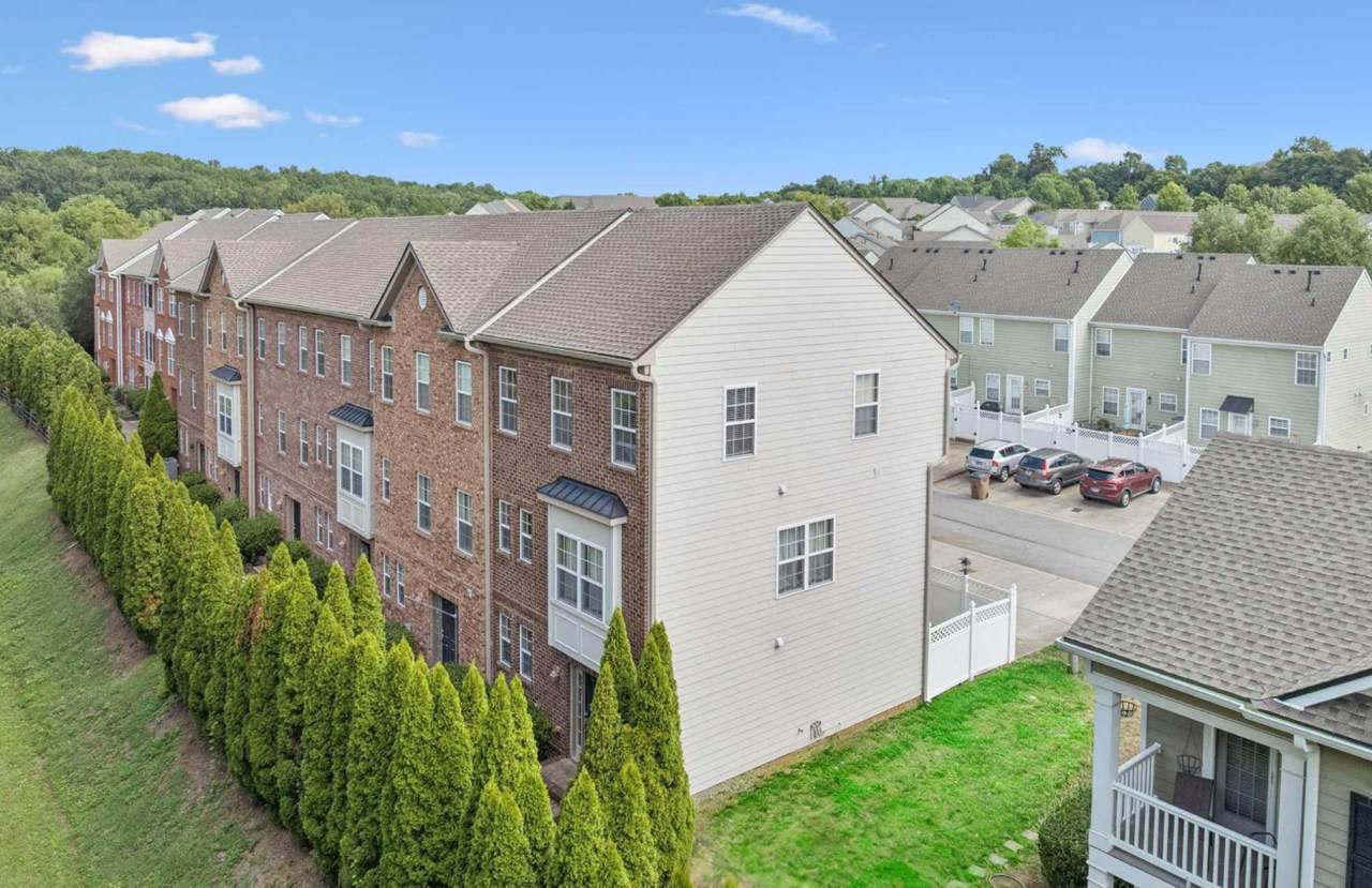 2422 Anson Ln - Photo 1