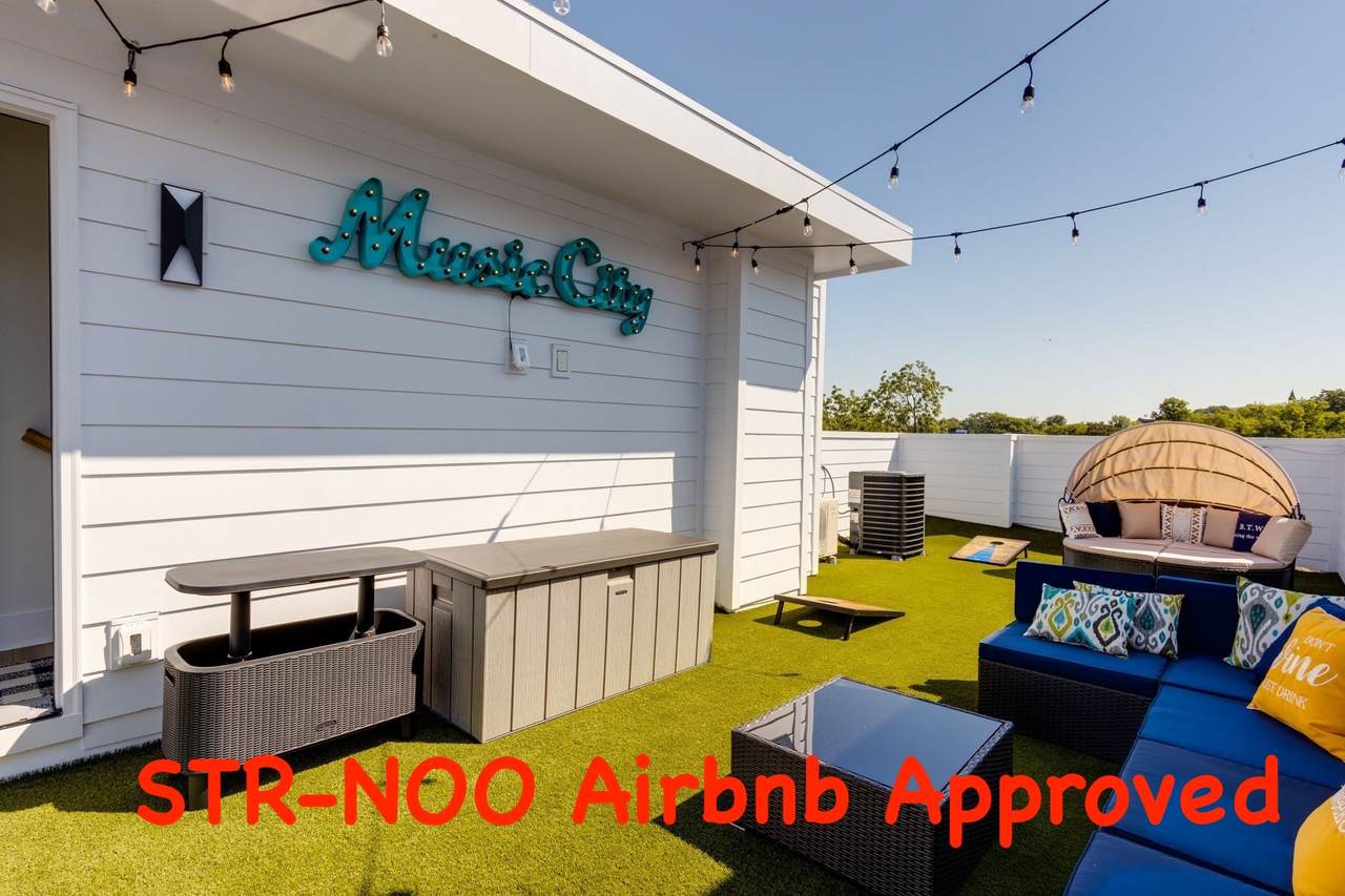 2403 Jefferson St - Photo 1