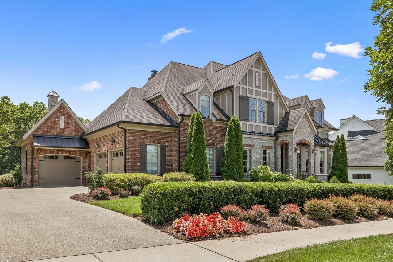 8704 Wolfsbane Ln - Photo 1