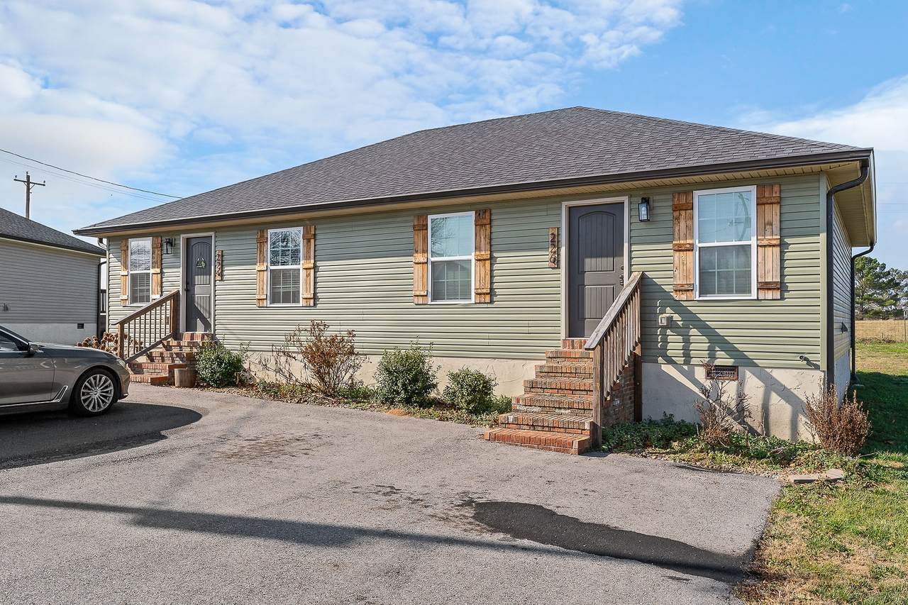 226 Driftwood Ln - Photo 1