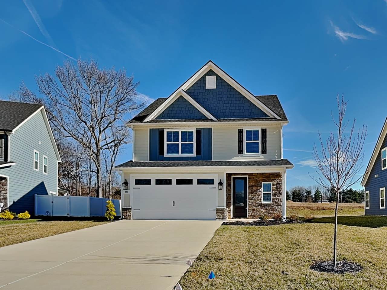 544 Kingwood Ln - Photo 1