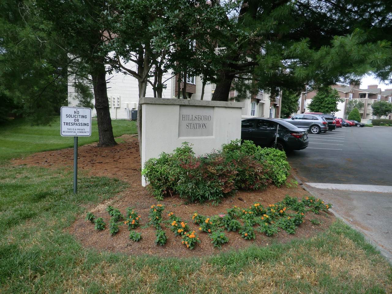 280 Hillsboro Pl - Photo 1