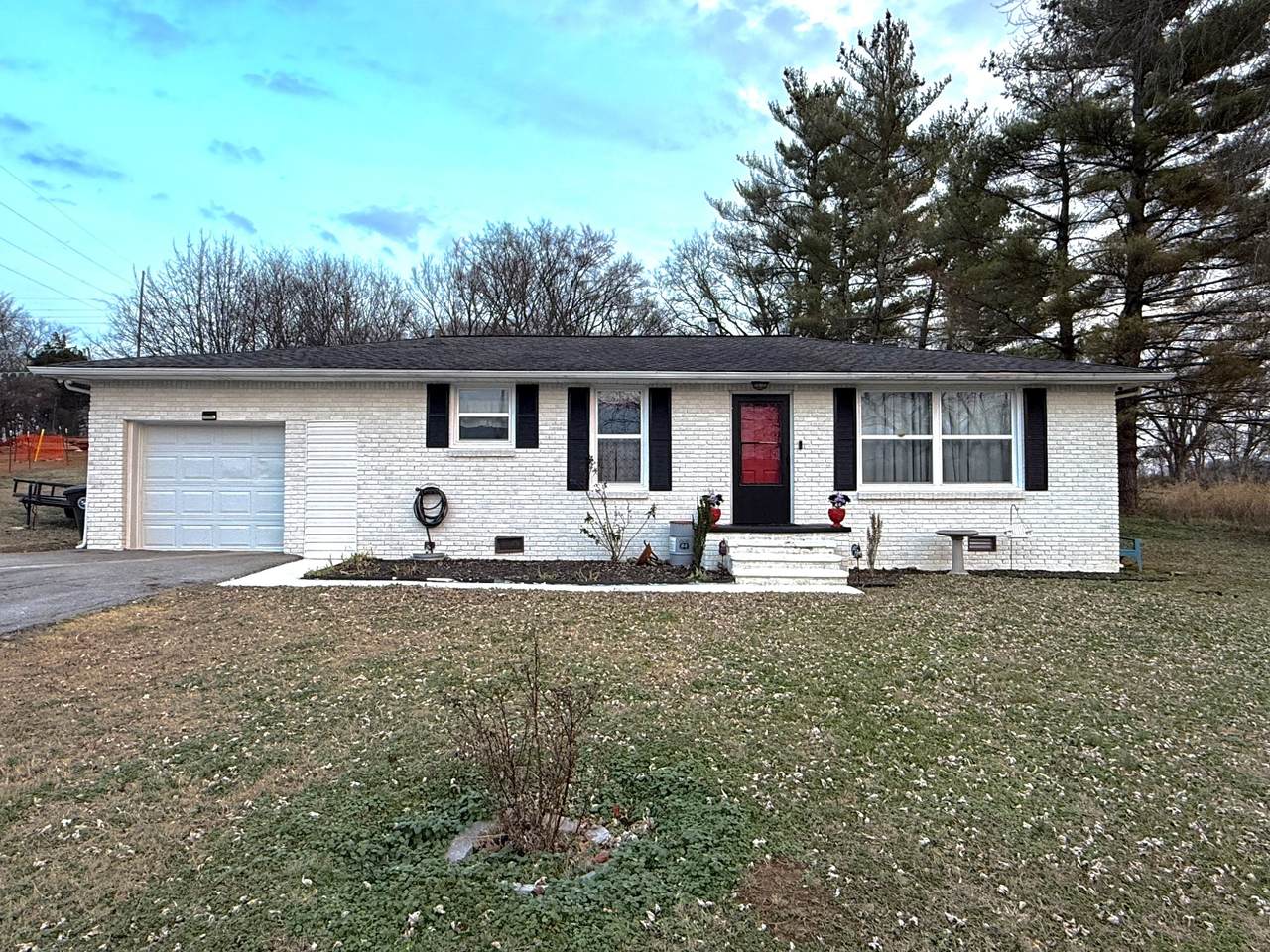 415 River St - Photo 1