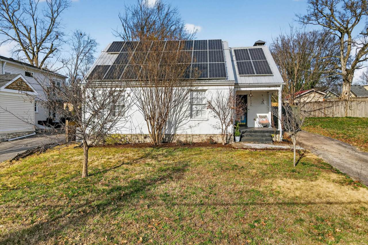 1035 Seymour Ave - Photo 1