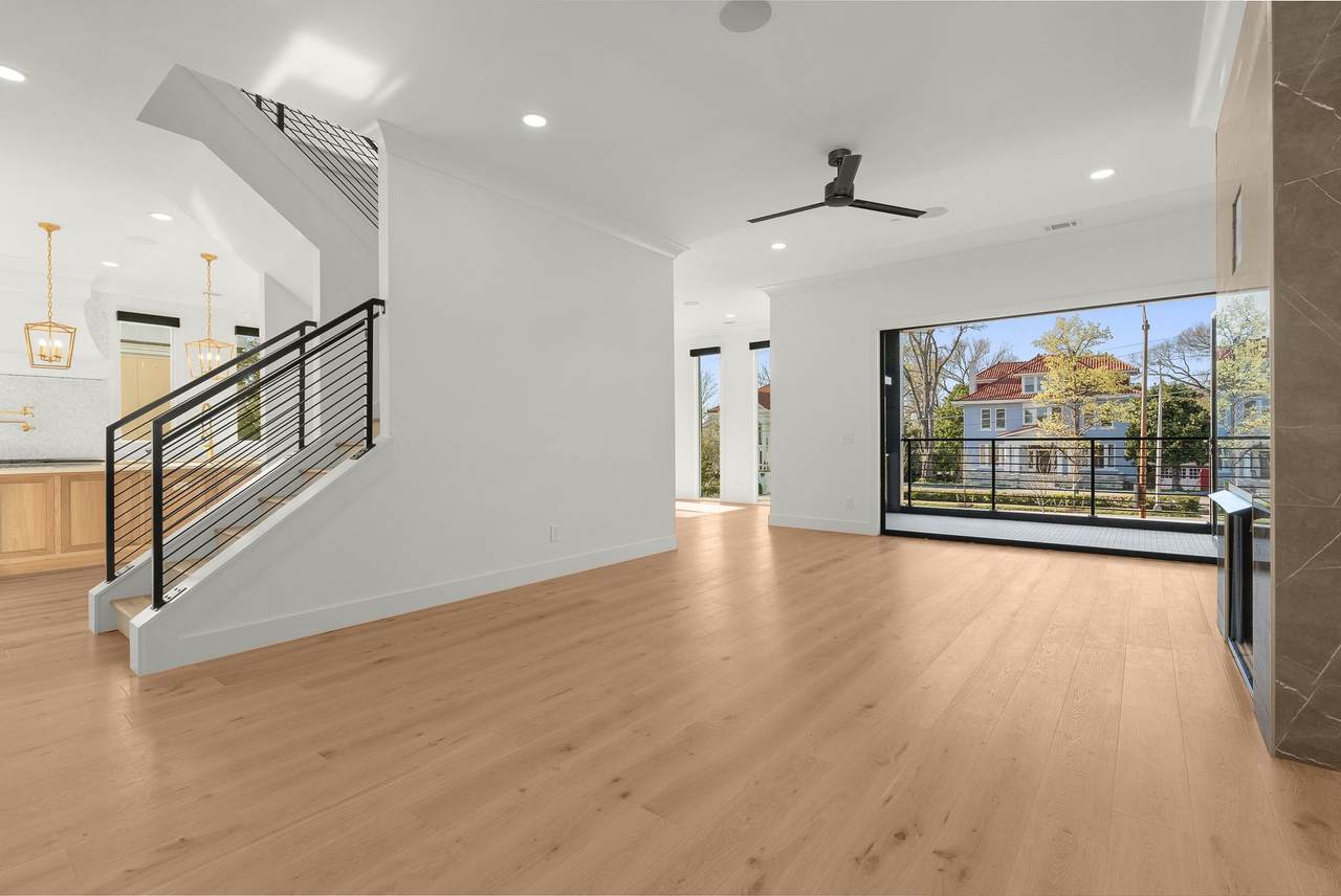 95 Leonard Ave - Photo 1