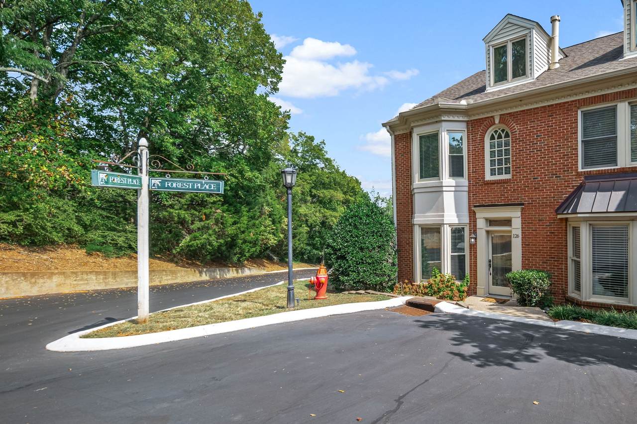 126 Forest Place Cir - Photo 1