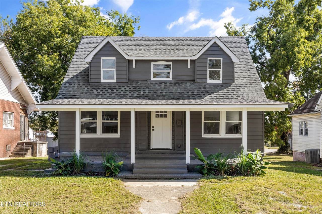 3034 E 5th Ave - Photo 1