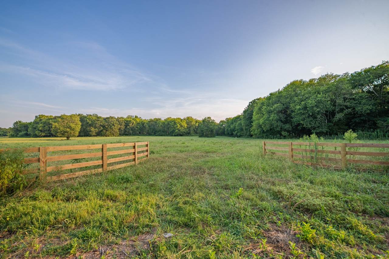 https://bt-photos.global.ssl.fastly.net/nashville/1280_boomver_1_RTC3093398-1.jpg