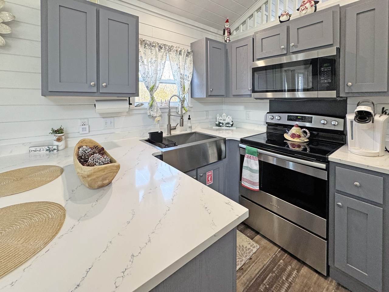 103 Thomas Rd - Photo 1