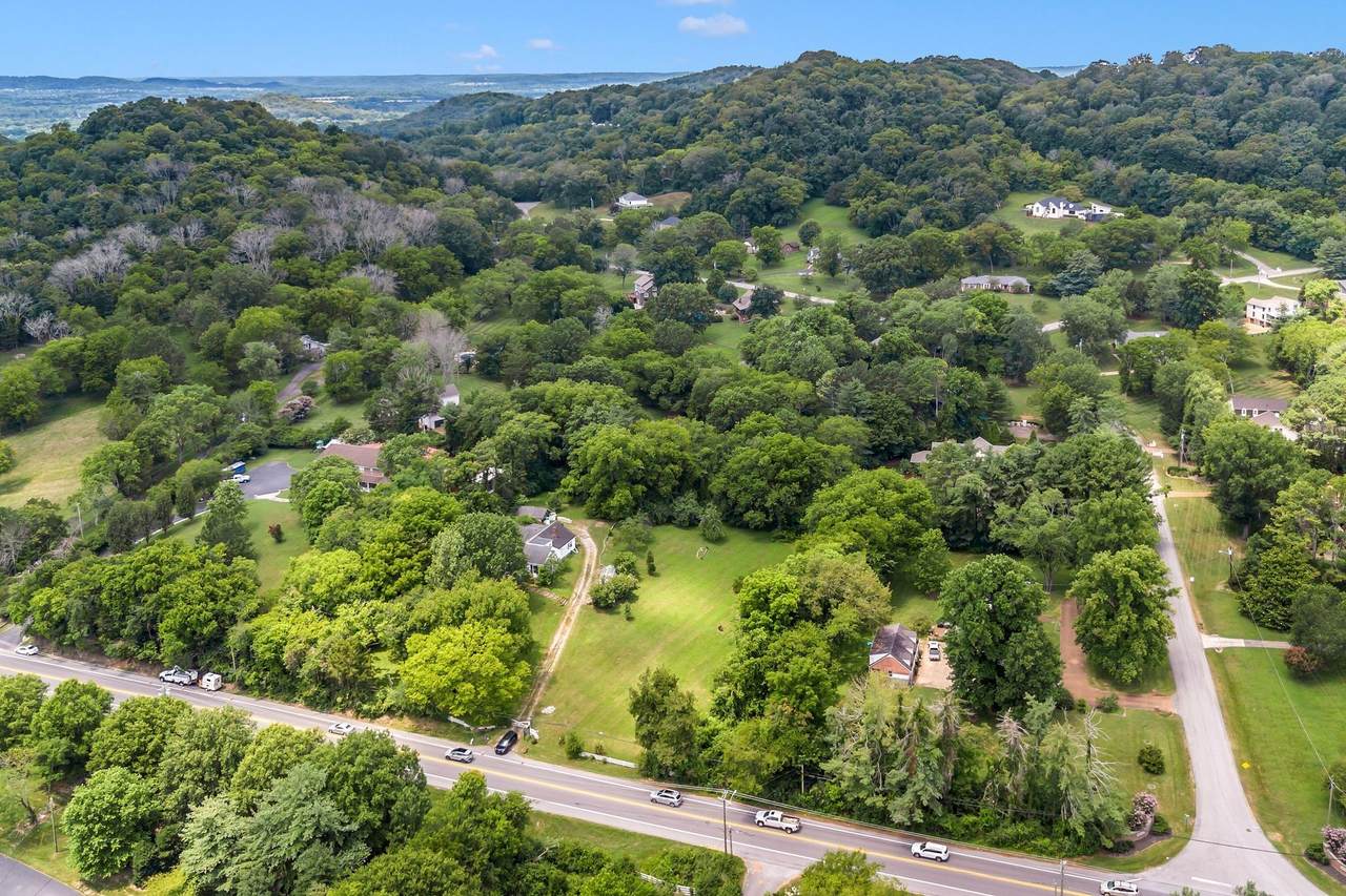 517 Franklin Rd - Photo 1