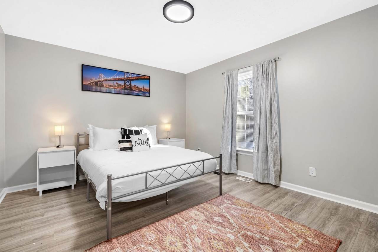 2821 Old Matthews Rd - Photo 1