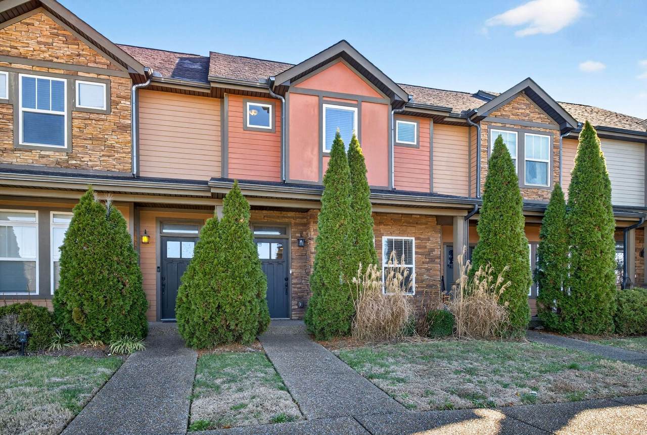 2220 Smedley Ln - Photo 1