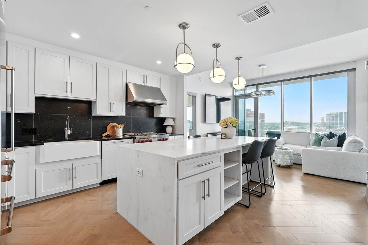1616 West End Ave - Photo 1