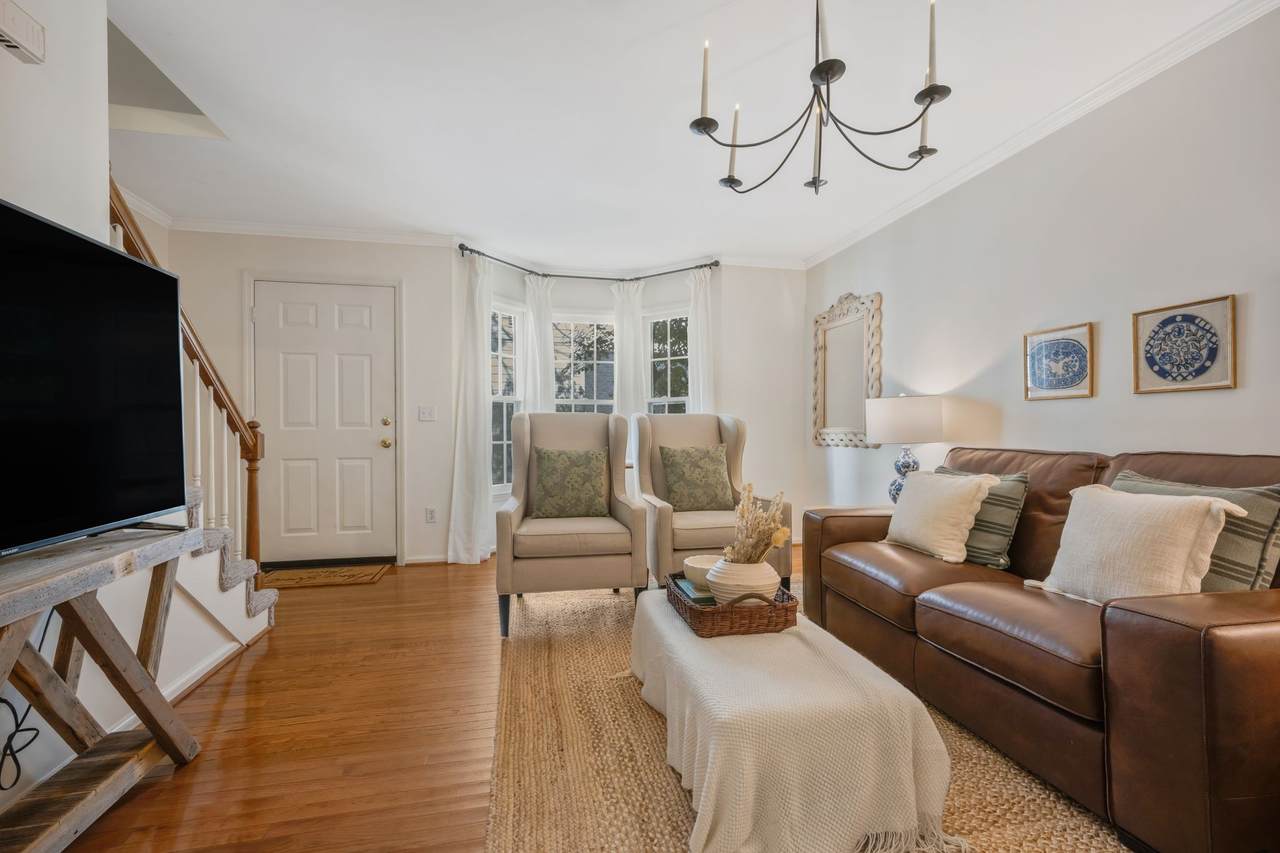 3135 Long Blvd - Photo 1