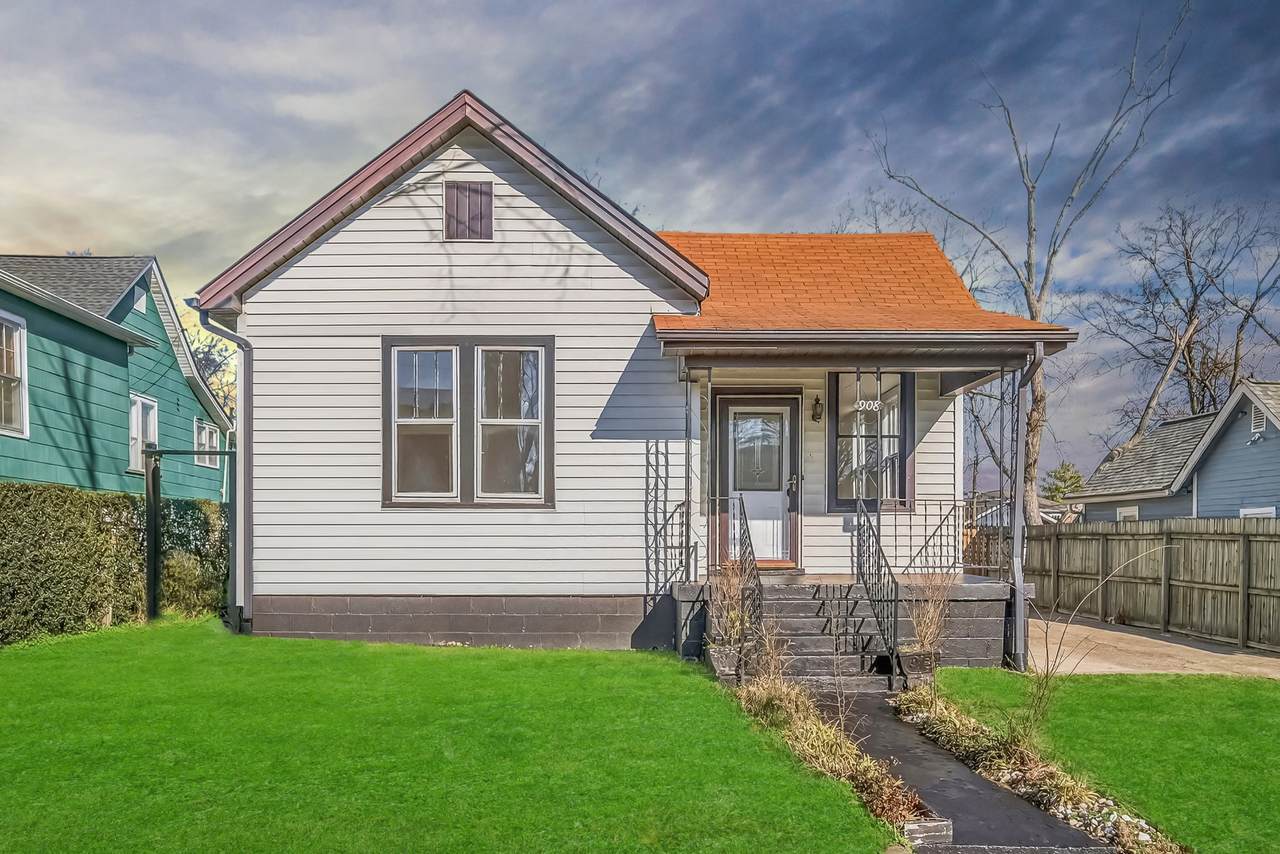 908 Gilmore Ave - Photo 1