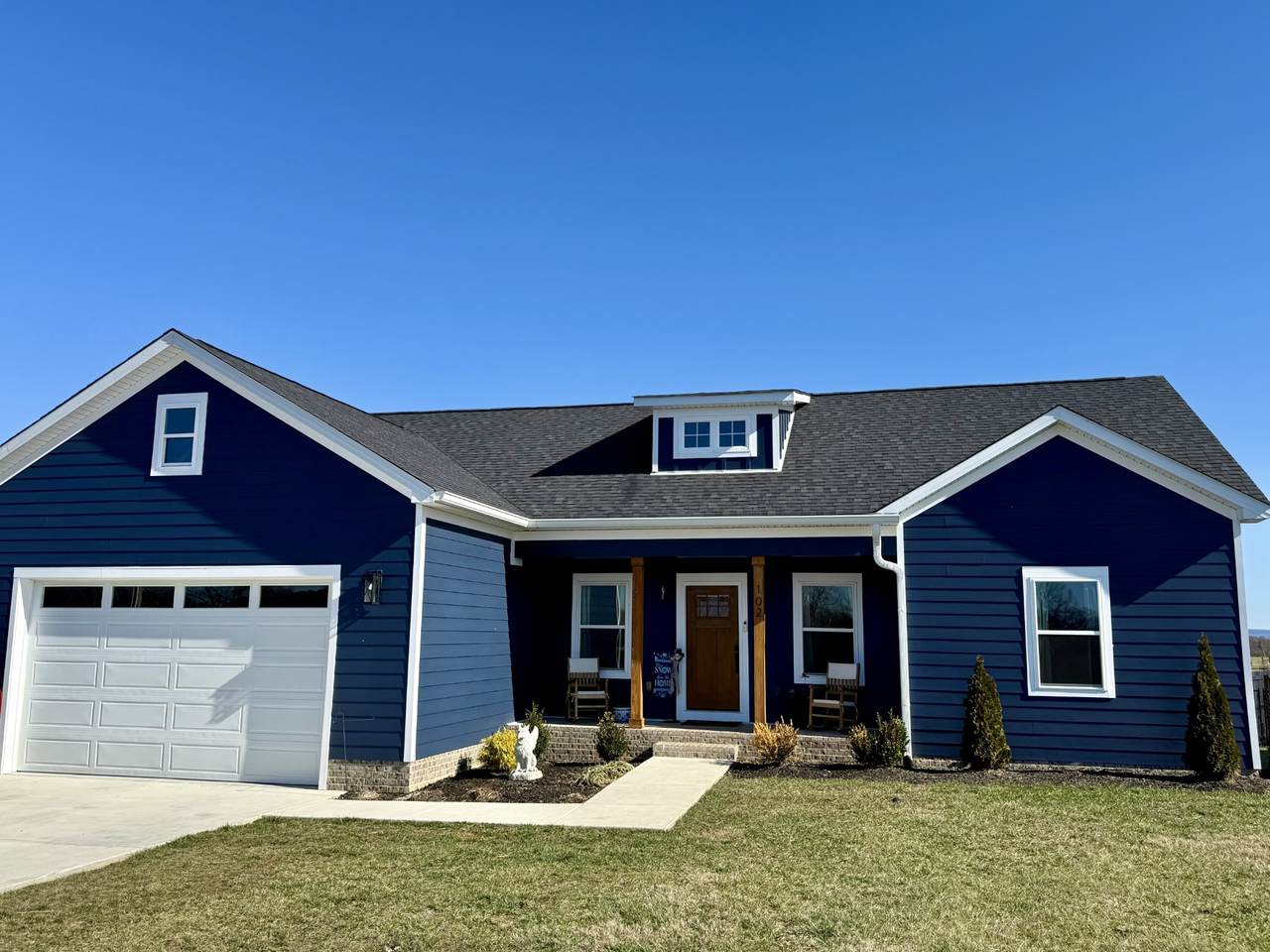 102 Castle St - Photo 1