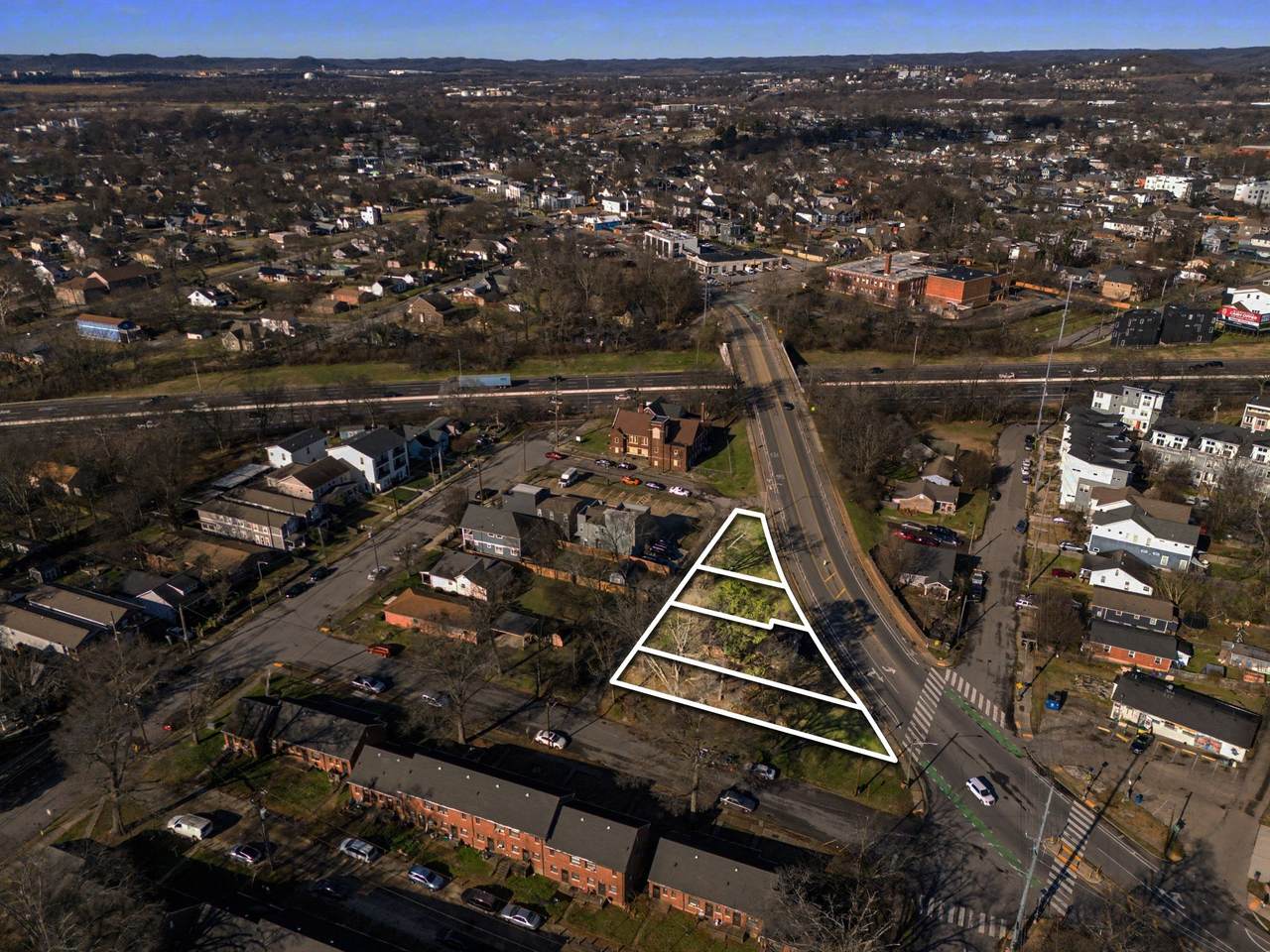 833 Buchanan St - Photo 1