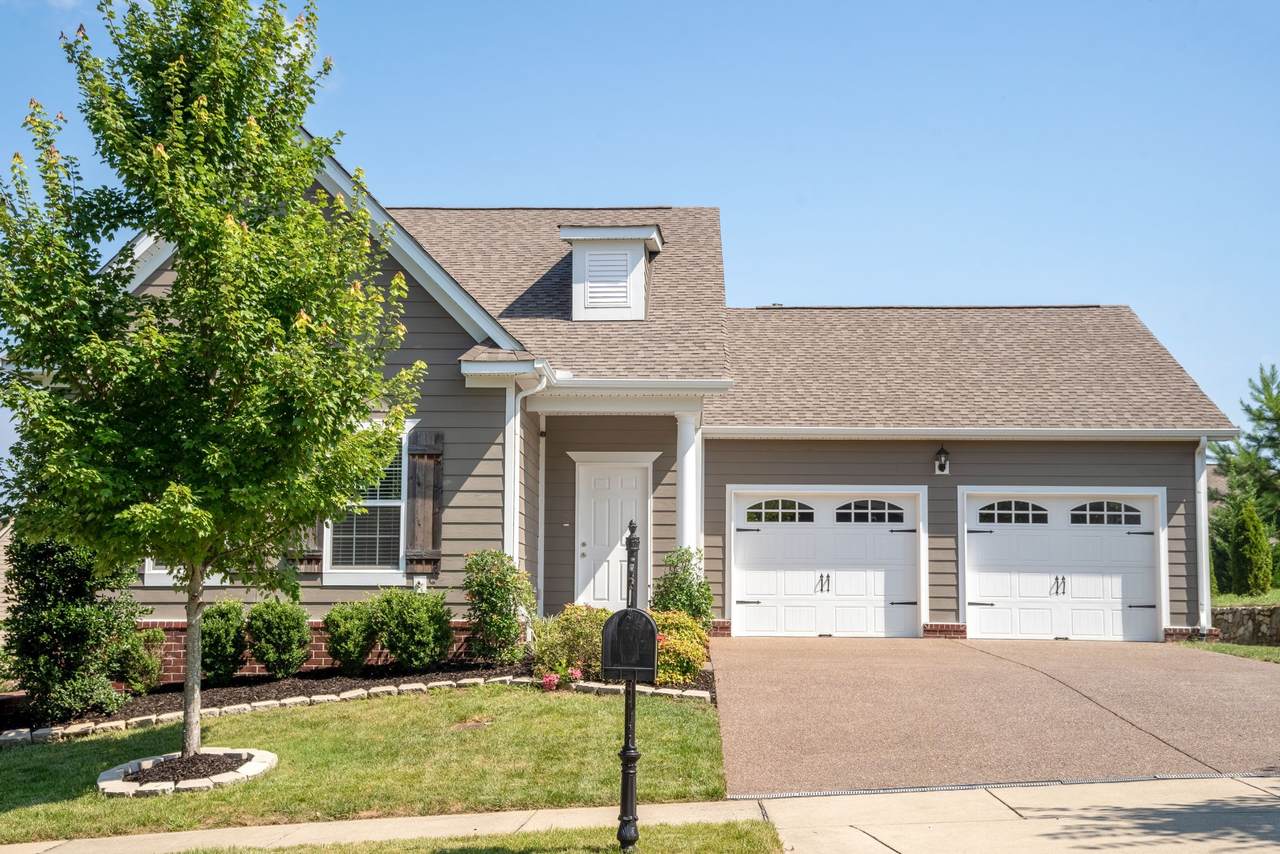 124 Irvine Ln - Photo 1