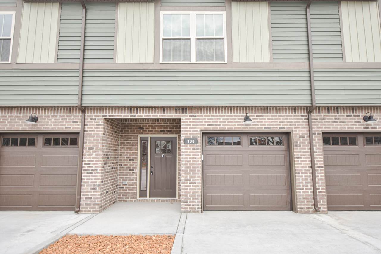 106 Adkins Street - Photo 1