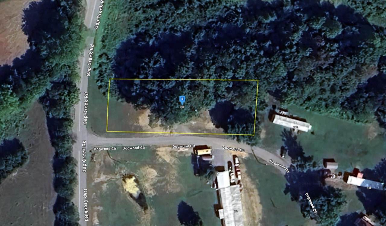 200 Dogwood Cir - Photo 1