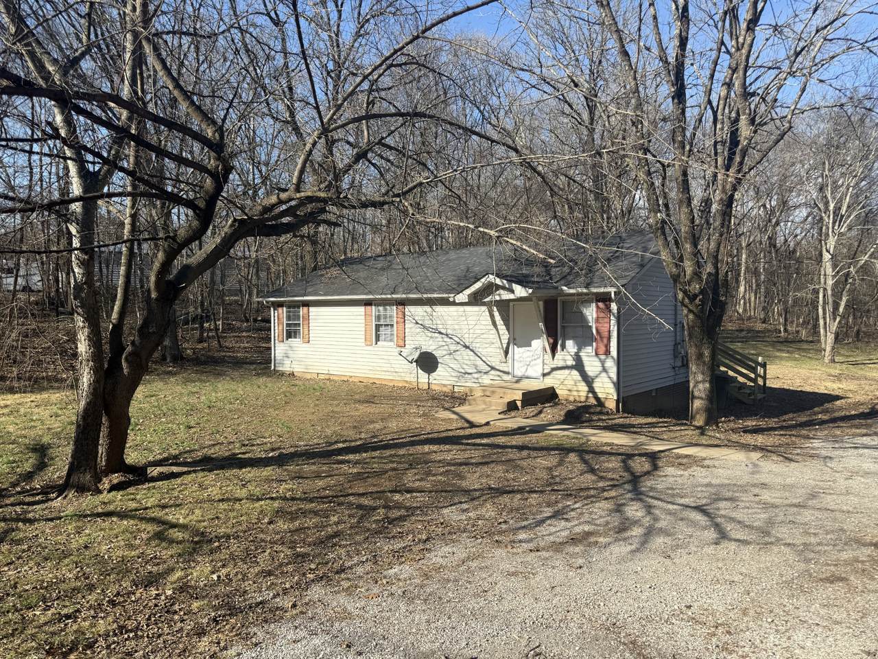 4277 Carthage Hwy - Photo 1