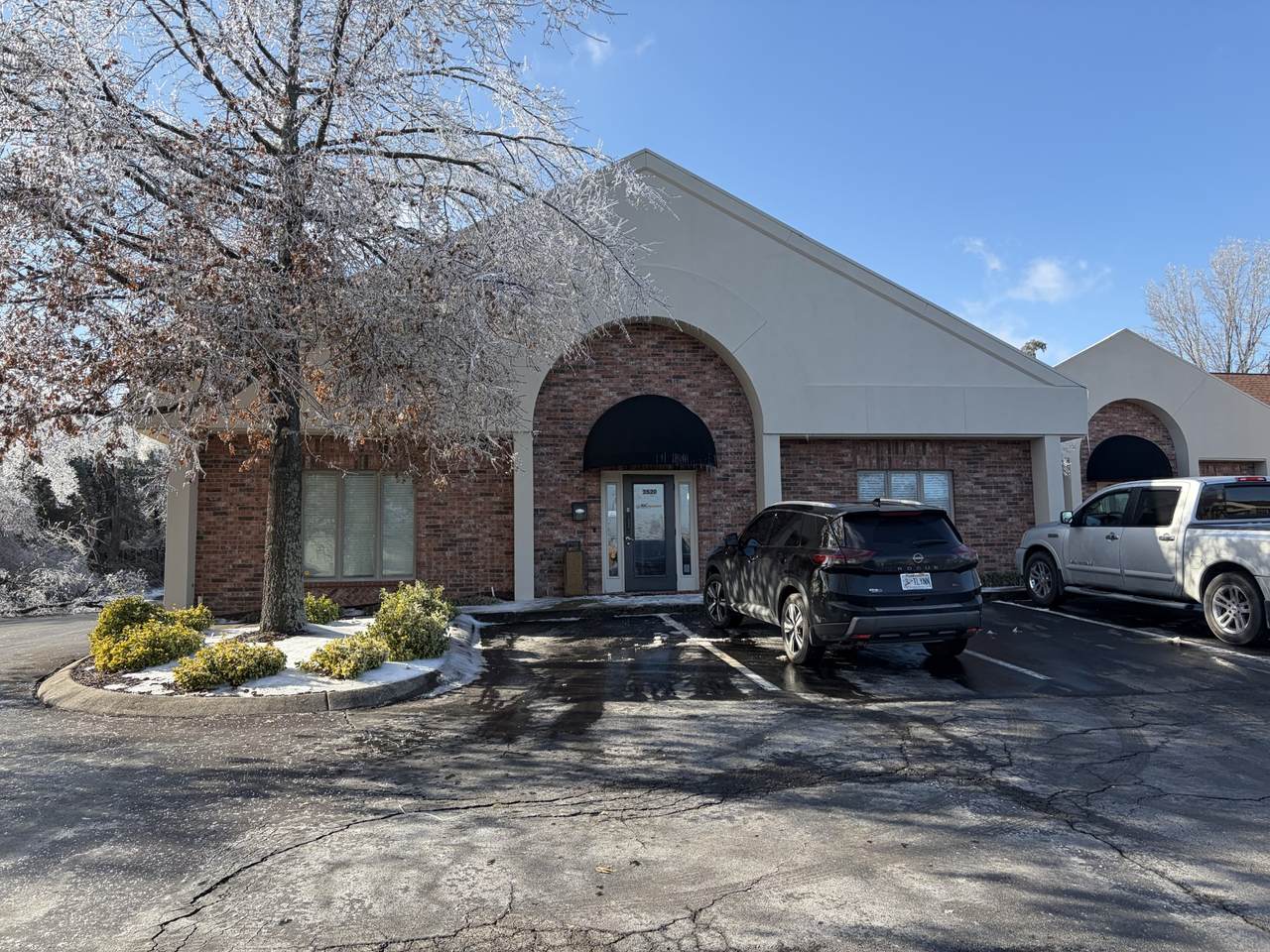 2520 N Mount Juliet Rd - Photo 1