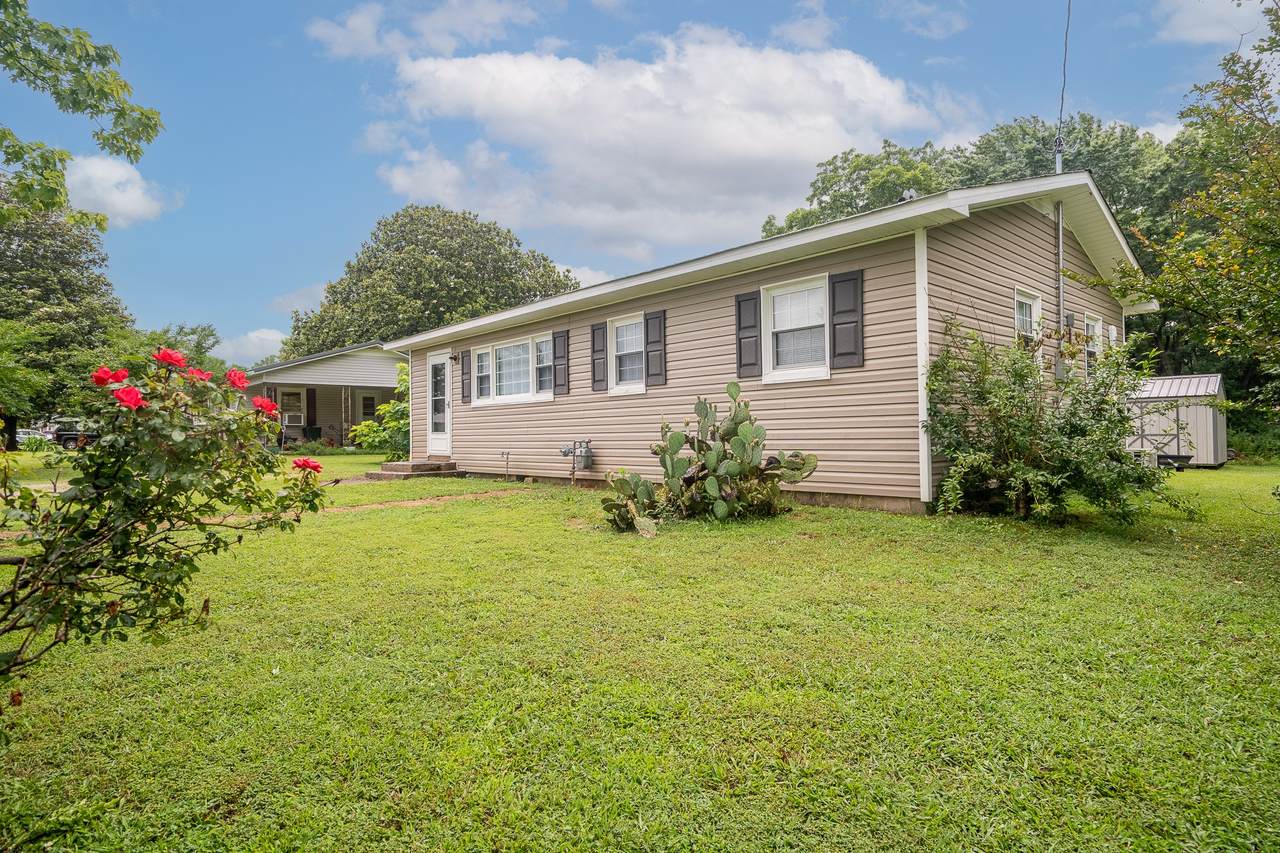 502 N Main St - Photo 1