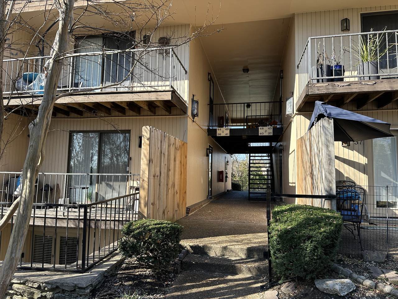 420 Walton Ln - Photo 1