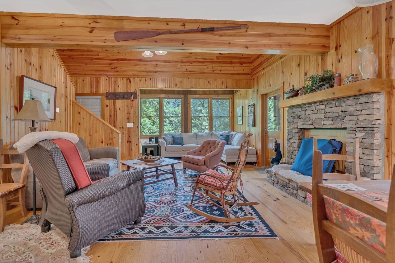 110 Village Way - Photo 1