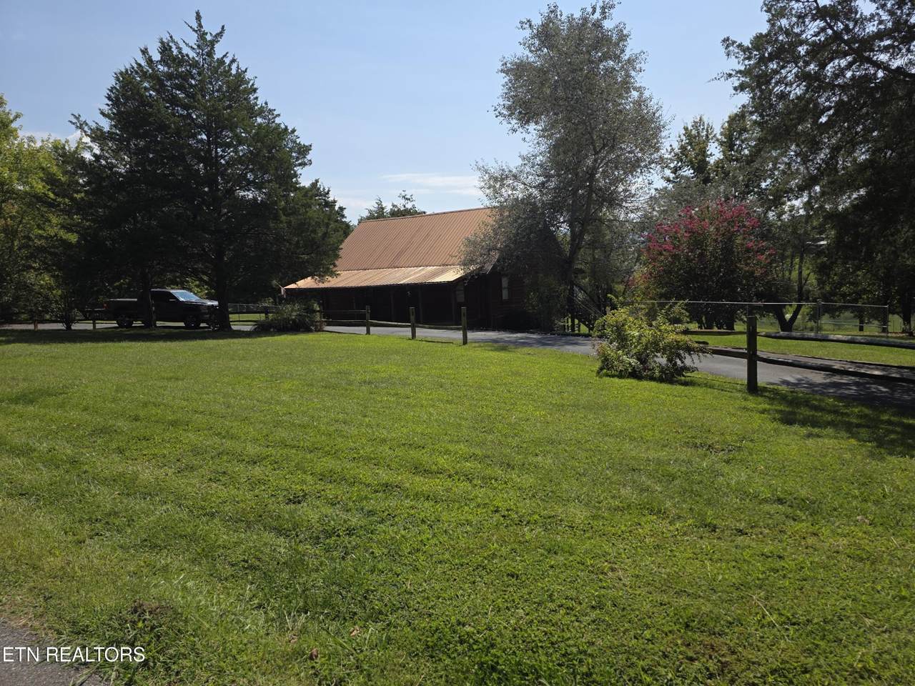 https://bt-photos.global.ssl.fastly.net/nashville/1280_boomver_1_RTC3119031-1.jpg