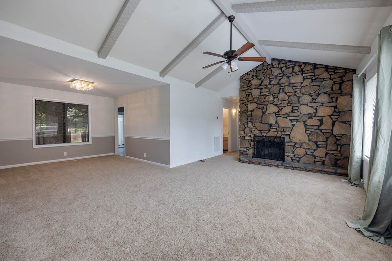 745 Albar Dr - Photo 1