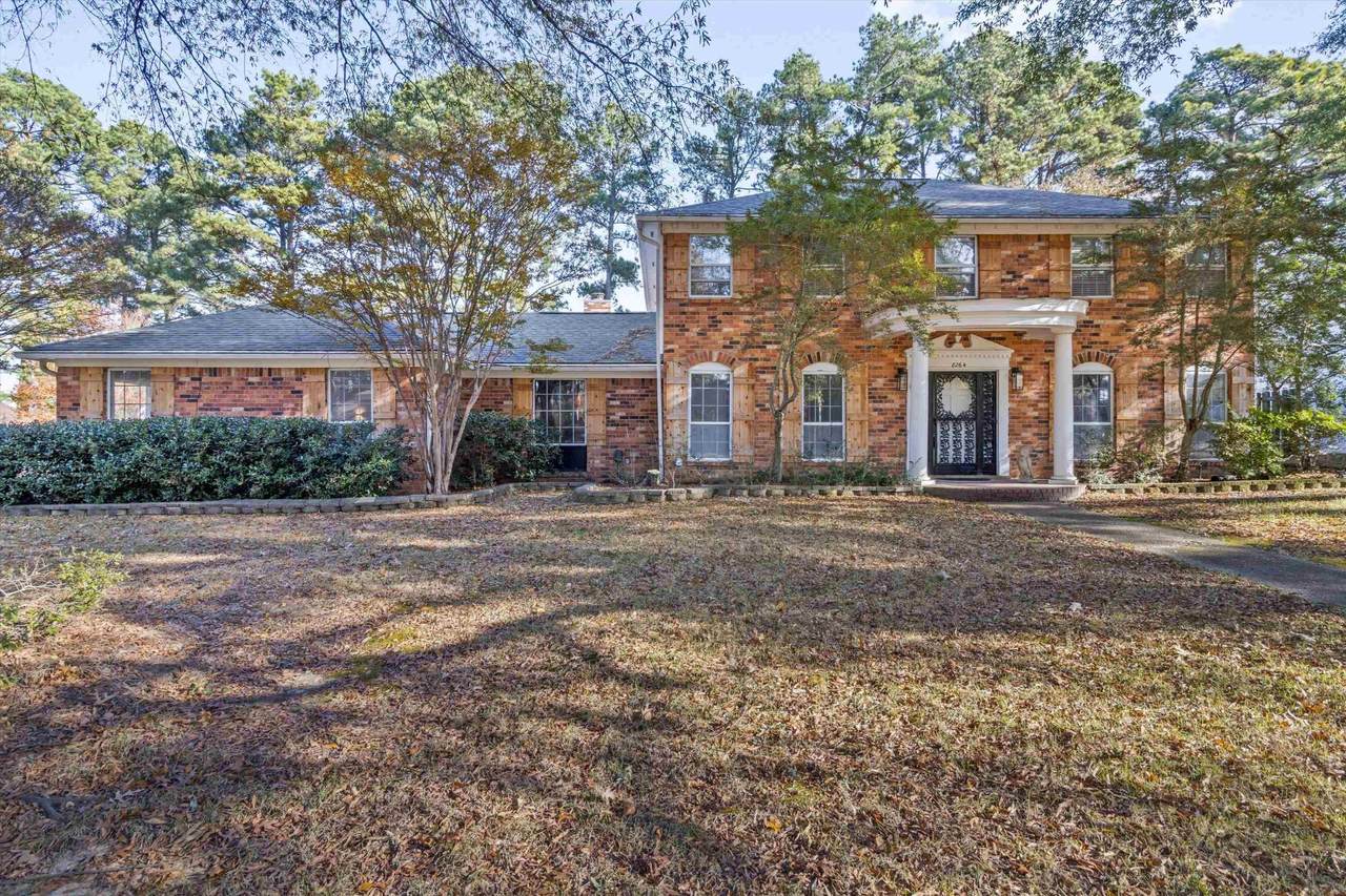 8264 Whispering Pines Cir - Photo 1