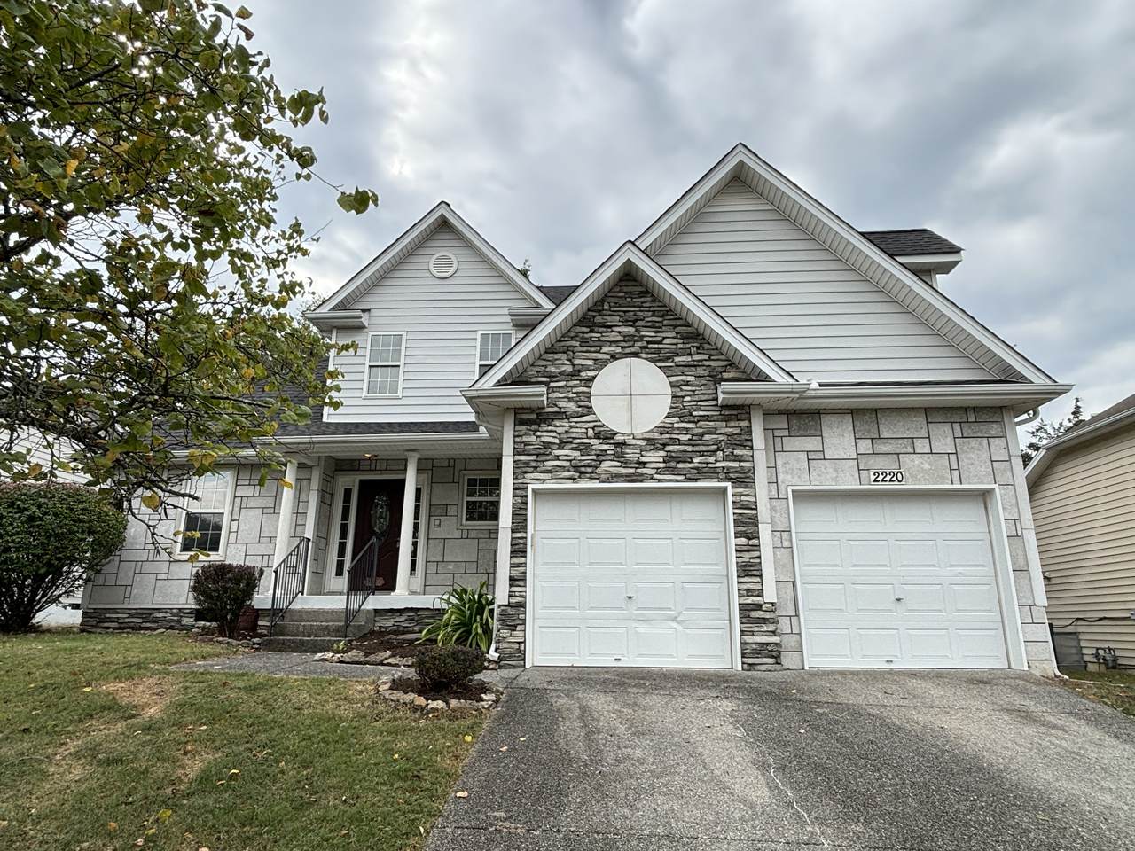 2220 Green Trails Dr - Photo 1