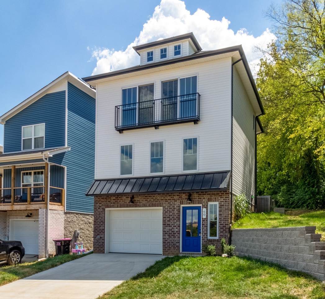 60 W High St - Photo 1