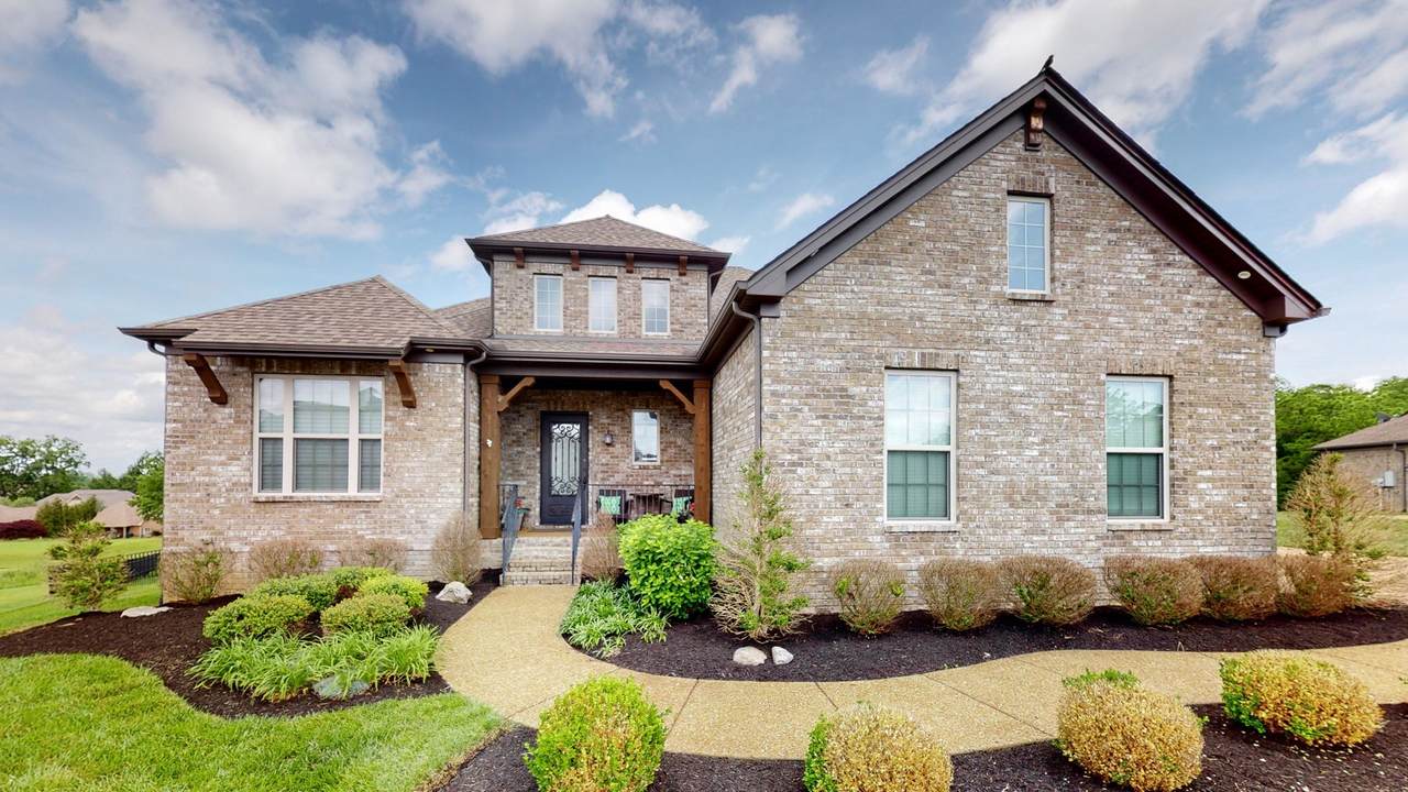 928 Vinings Blvd - Photo 1