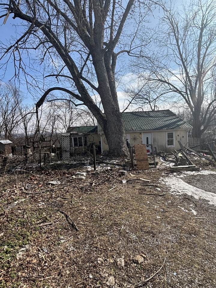 986 Weeping Willow Rd - Photo 1