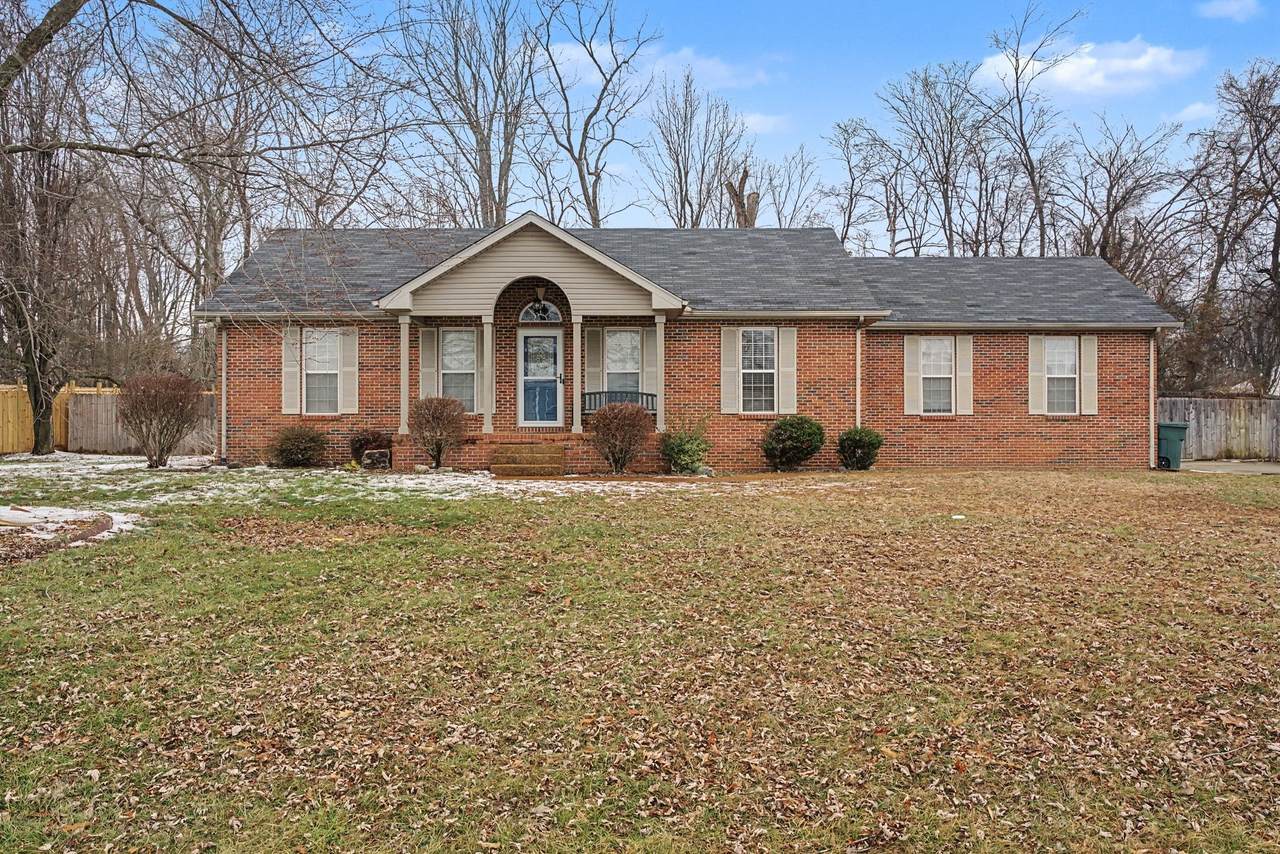 131 Cora St - Photo 1