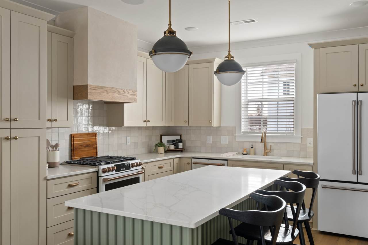 504 Edwin St - Photo 1